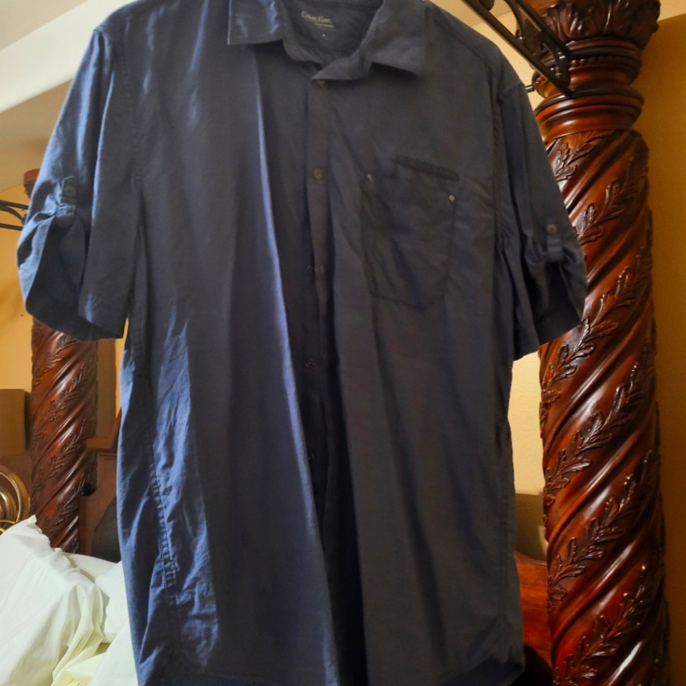 Calvin Klein! Medium! Gray Metallic